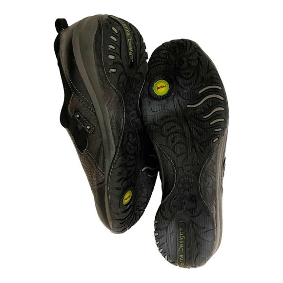 J-41 Jamboo Size 9 Vegan Leather All Terra Design Black Slip On Shoes - Picture 4 of 5